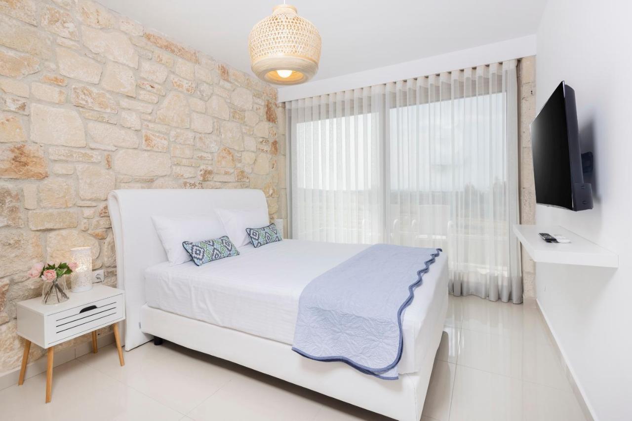 Anna Mare Luxury Apartments Afytos Dış mekan fotoğraf