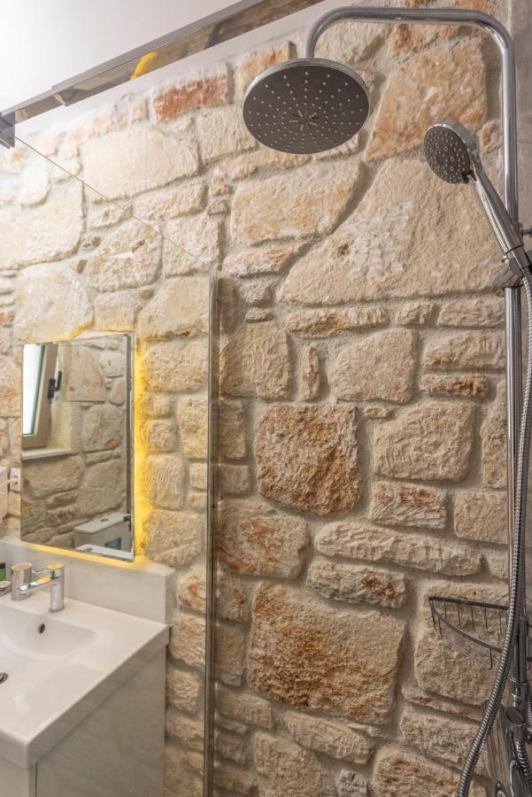 Anna Mare Luxury Apartments Afytos Dış mekan fotoğraf