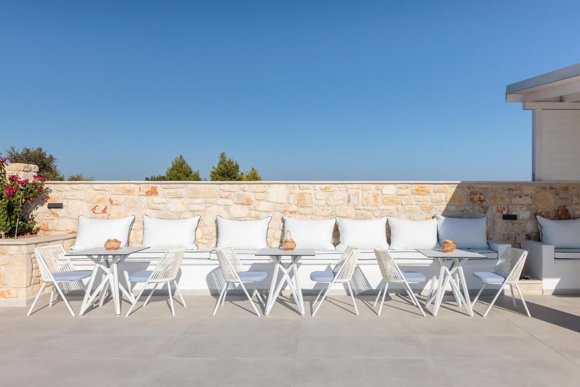 Anna Mare Luxury Apartments Afytos Dış mekan fotoğraf
