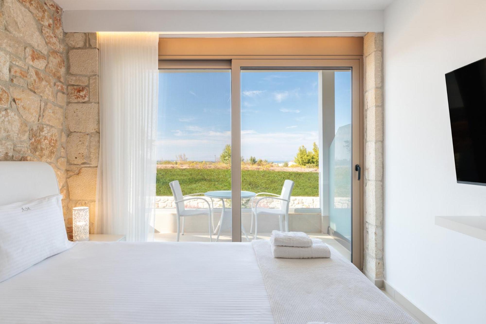 Anna Mare Luxury Apartments Afytos Oda fotoğraf