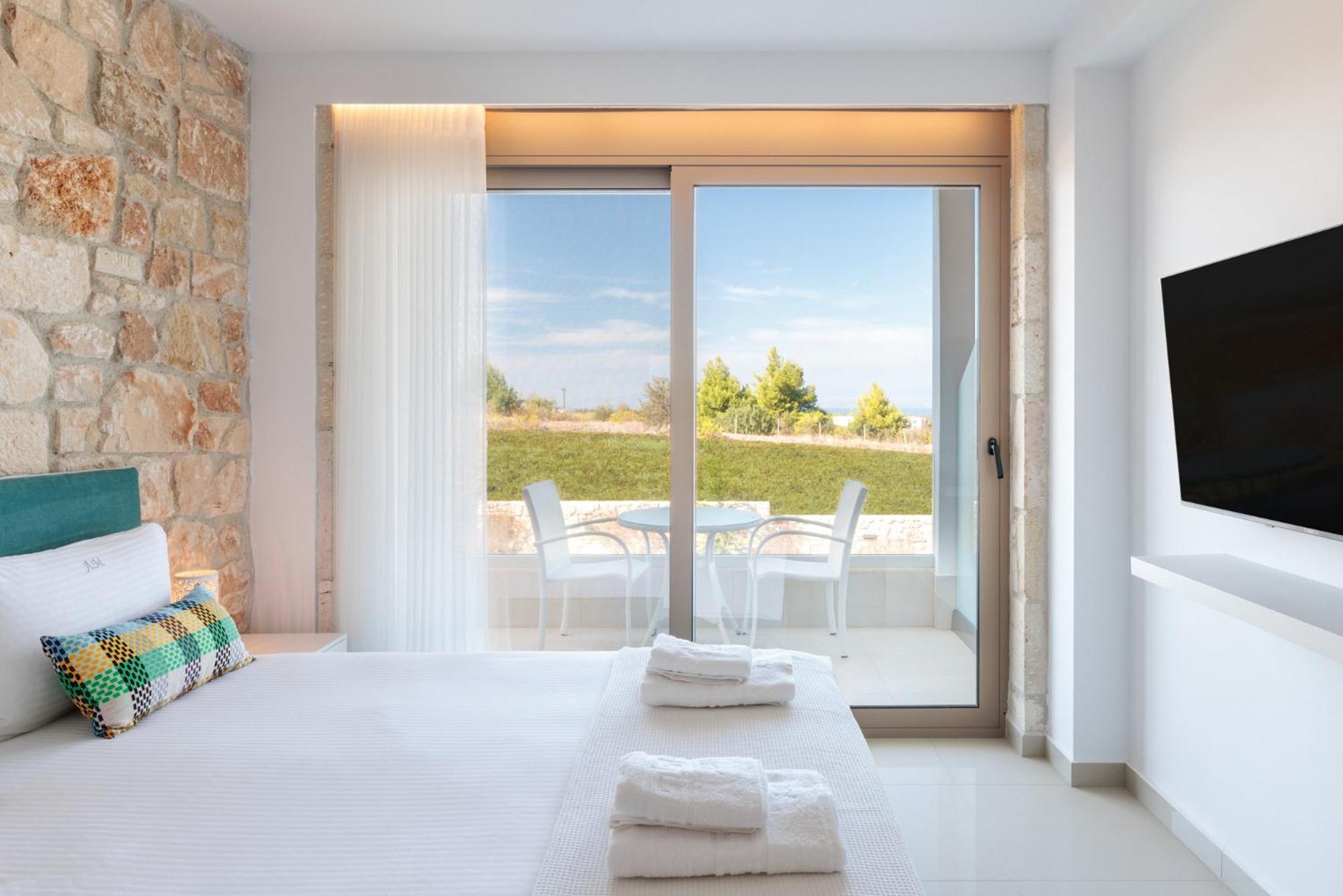 Anna Mare Luxury Apartments Afytos Oda fotoğraf