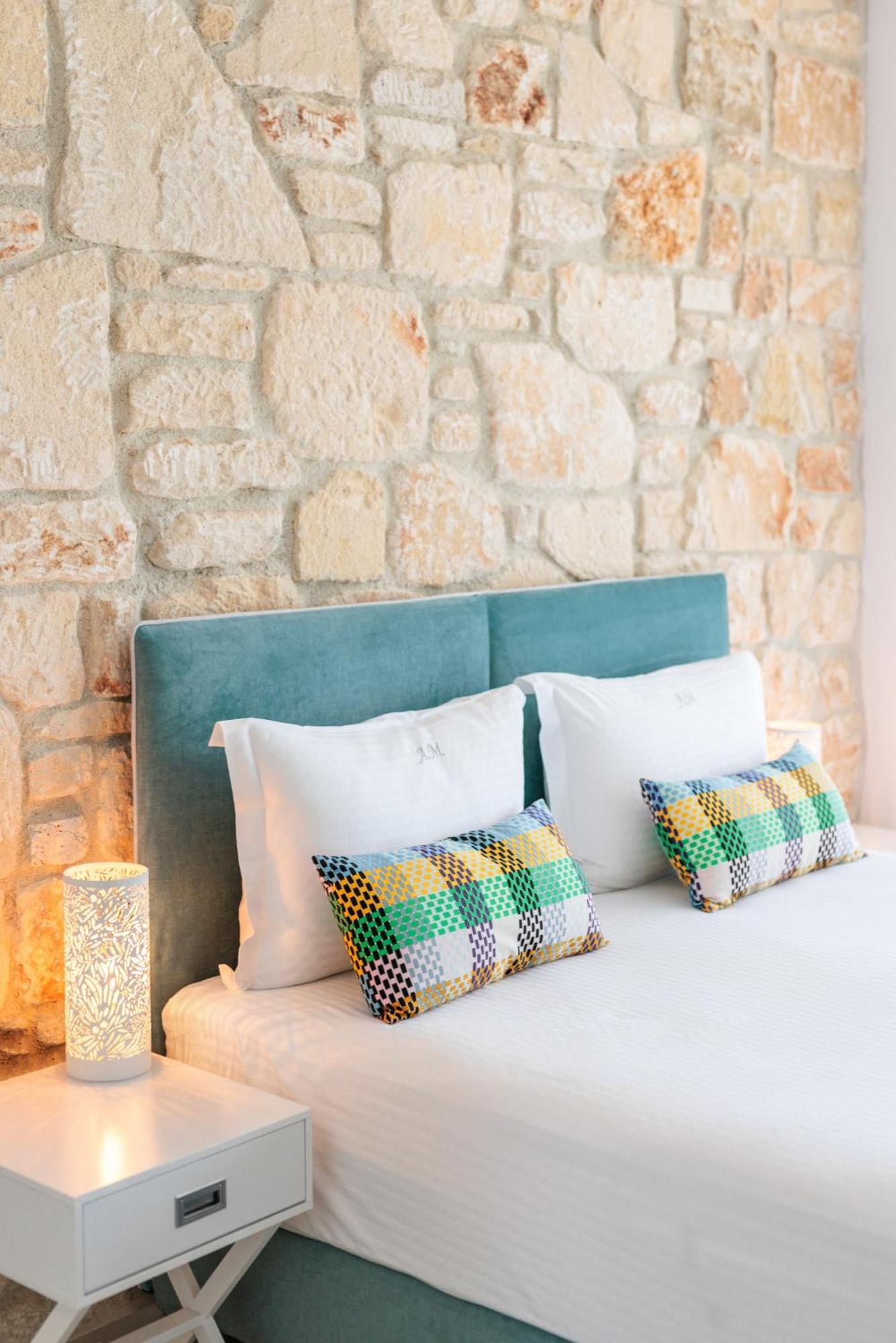 Anna Mare Luxury Apartments Afytos Oda fotoğraf